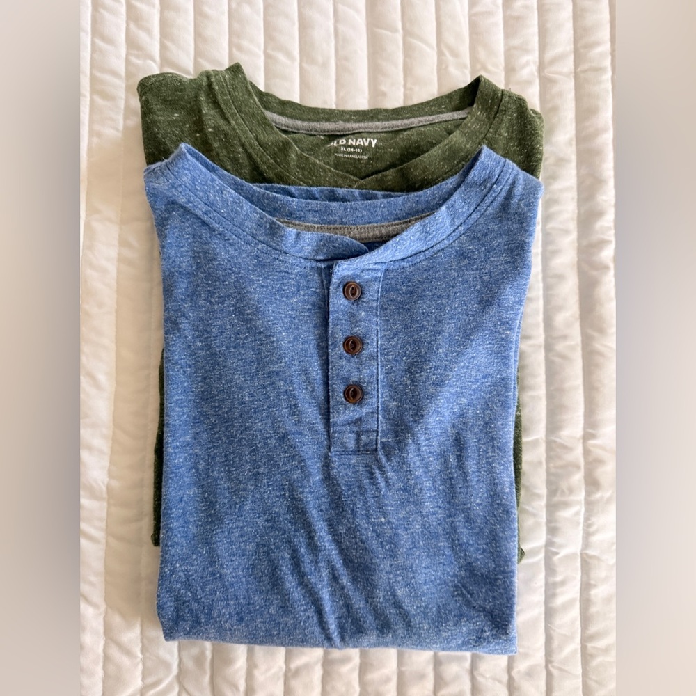 Big Boys Old Navy Heathered Blue & Olive Henley Short Sleeve Shirts, XL (14-16)